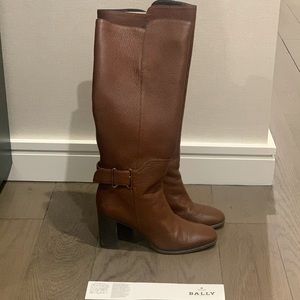 Bally rich brown leather boots